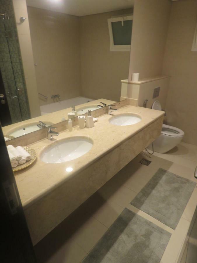 Holiday Home 3 Bedroom Seaview 拉斯阿尔卡麦 外观 照片
